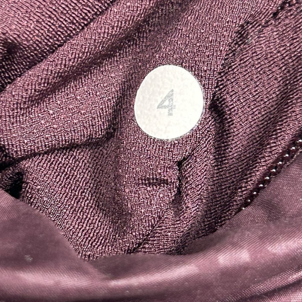 Lululemon Rebel Runner Vest Womens 4 Petal‎ Camo Print Quilted Bordeaux Berry - Picture 10 of 11